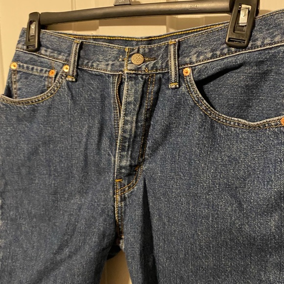 Levi 505 Shorts - Picture 2 of 9